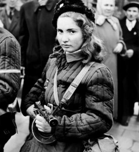 1956年，匈牙利15歲革命軍Erika Szenes。相片來源：資料圖片